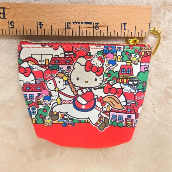 Hello Kitty With Horse Coin Purse - Picture 8 of 8